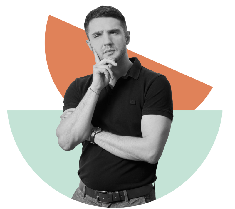 Zdeno Konečný, CEO Krejty se zamyšleným výrazem (v pozadí barevné půlkruhy)